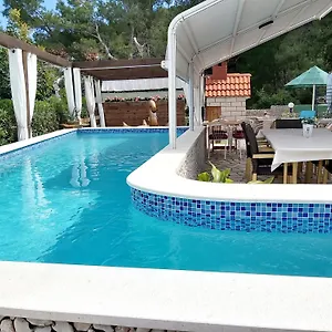 Apartmán Kale, Slatine